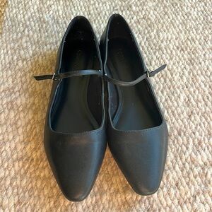 Nordstrom Open Edit label, Mary Jane Ballet Flat 
Size 8 
Black